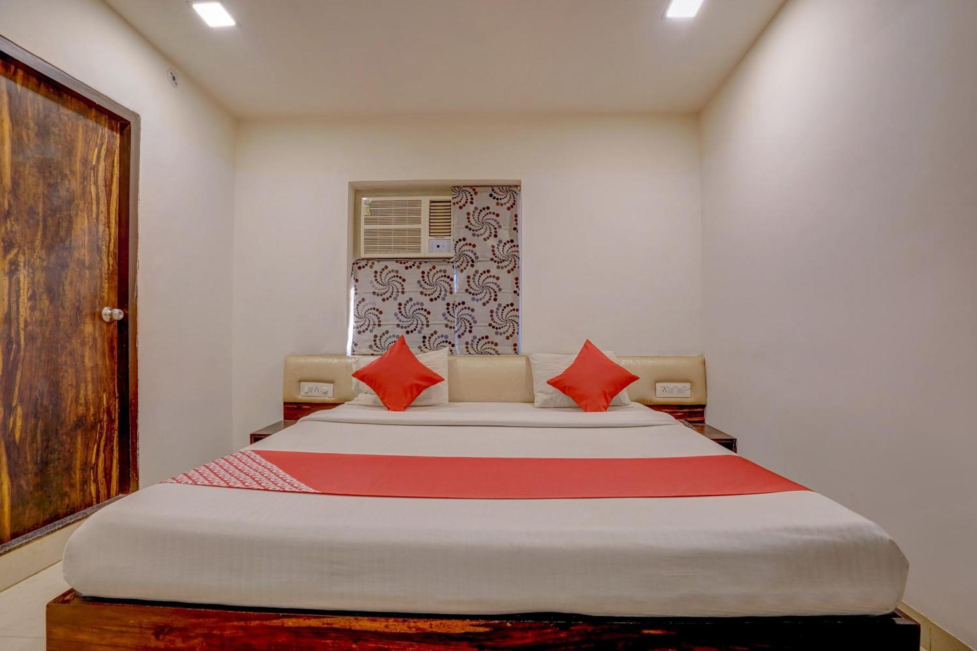 Super Hotel O Traveller Inn Лакнау Екстериор снимка