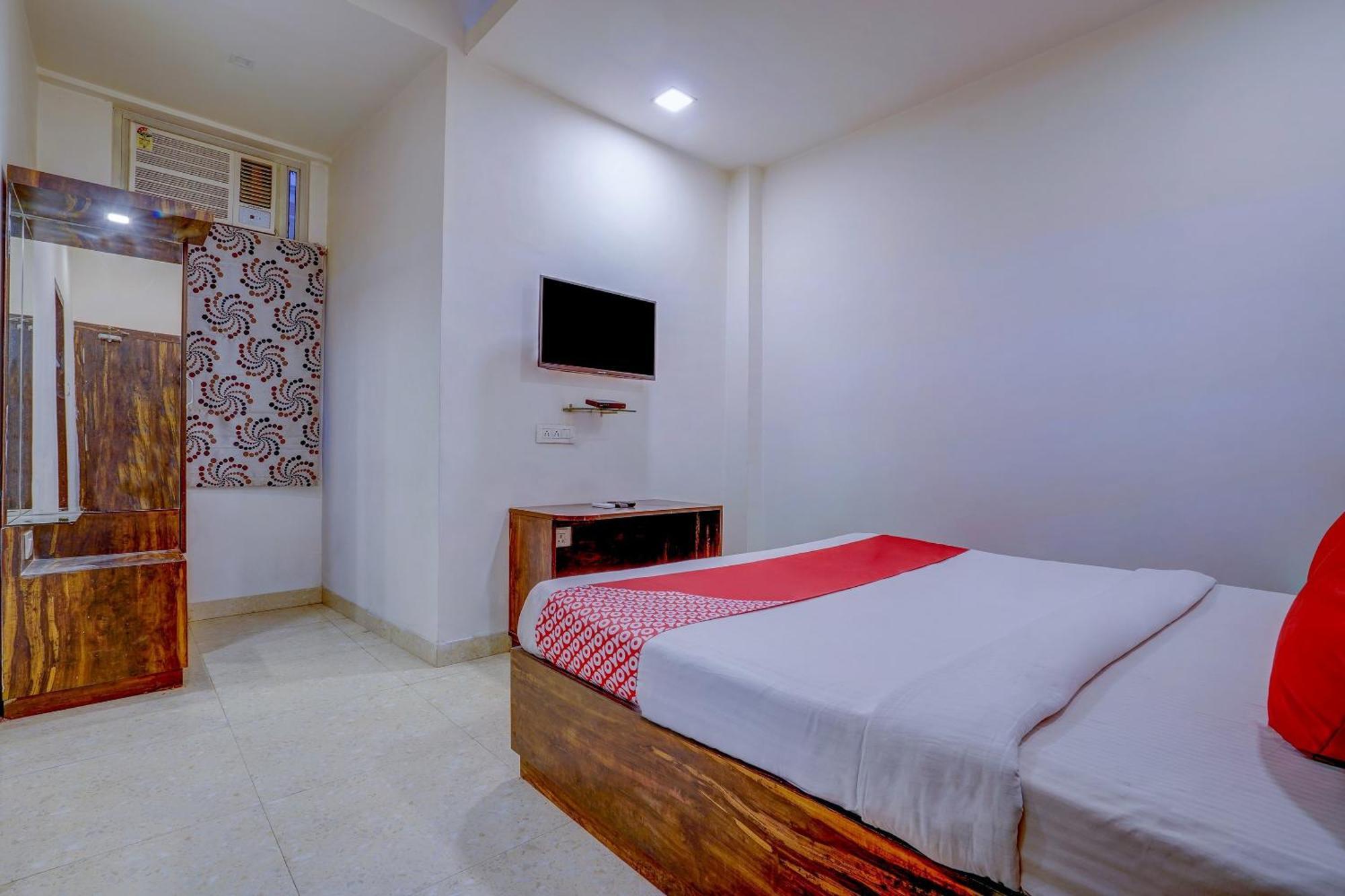 Super Hotel O Traveller Inn Лакнау Екстериор снимка